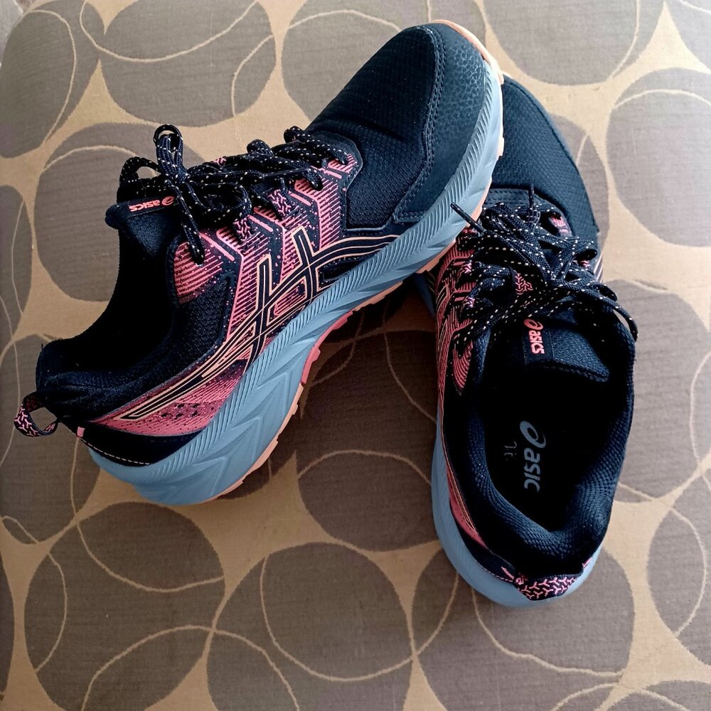 ASICS Gel-Venture 9 Women's Trail Running Shoes Black/Summer Dune